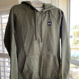 NWOT Men’s Under Armour Hoodie, Small, Army Green